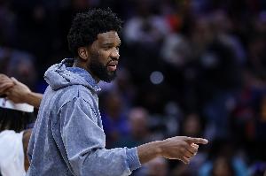 开云体育官网-Shams：恩比德将于下周接受左膝关节镜手术 预计能够完全康复