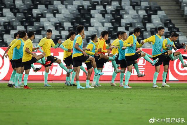 开云体育APP-国足启程西征备战亚洲杯 印度爽约热身对手有变数